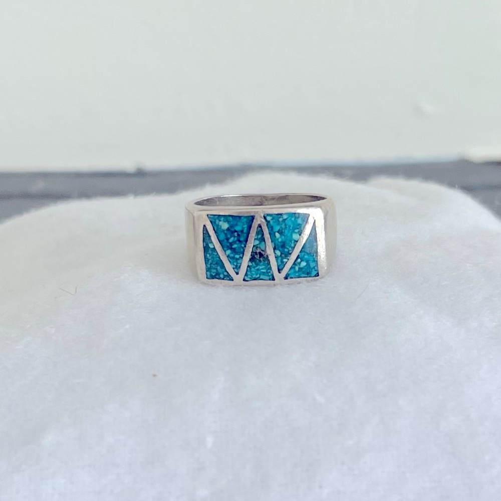 Vintage silver and turquoise Navajo ring size 7